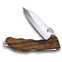 Victorinox Hunter Pro walnut wood